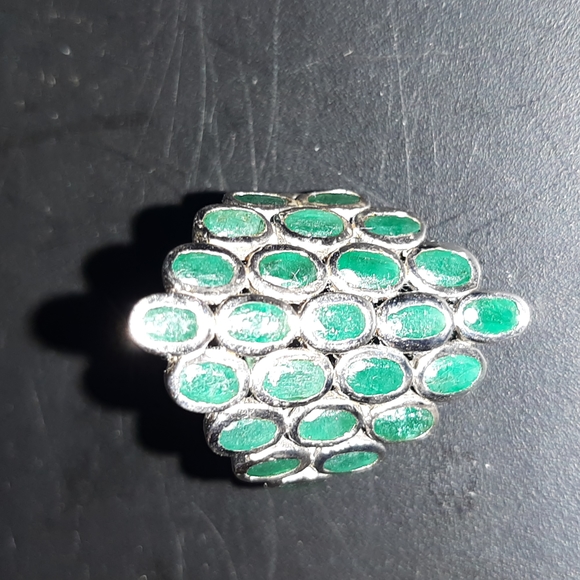 green ring - Picture 2 of 2